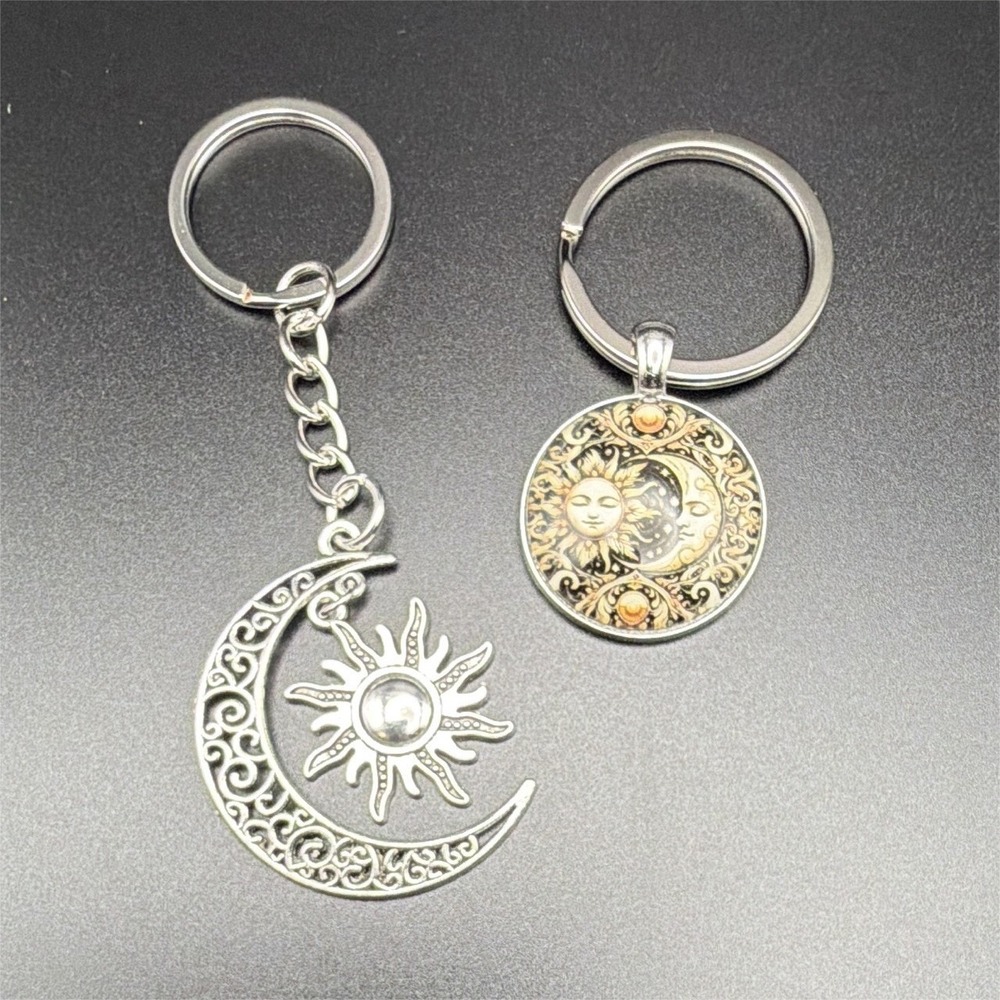 2pc Celestial Sun‎ & Moon Metal Couples Keyring Set, Silver/Gold